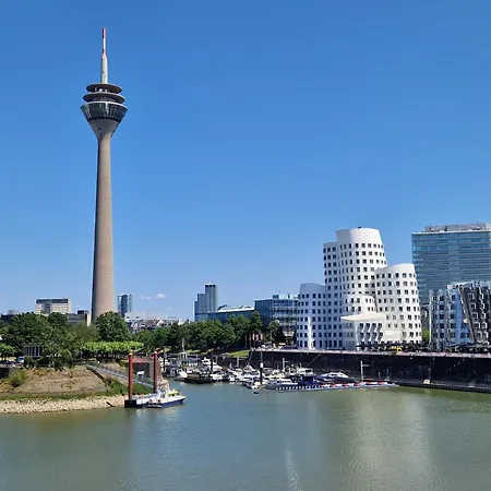 H2 Lägenhet Düsseldorf